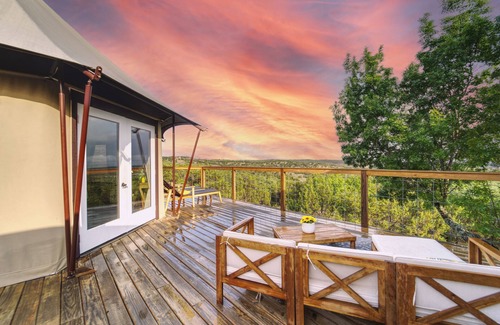 Oatmeal Cabin | Luxury Safari Tent #4 Scenic Hill Country Views- Private Deck/Hot Tub/Pond Pool