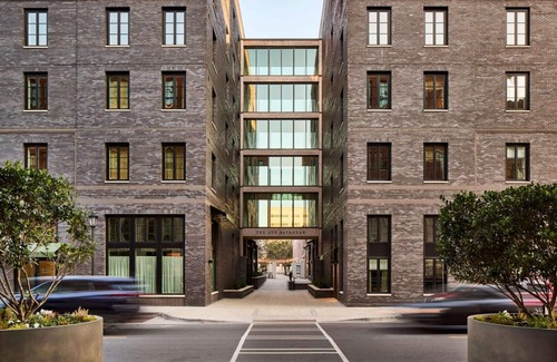 Yamacraw Village Apartment | Luxury Savannah Loft + Pool, Bikes & Dining