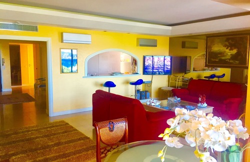 Pointe Croisette Apartment | Luxury sea view apartment on the famous Croisette