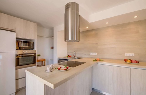 Provensals House | Luxury Sea-View Villa with Pool