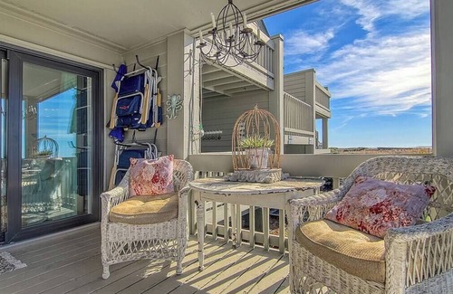 Seabrook Island Condo | Luxury Seabrook Beachfront w/Spectacular Sunsets