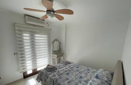Yalikavak Villa | Luxury self catering 3 bedroom private holiday villa with private swimming pool.