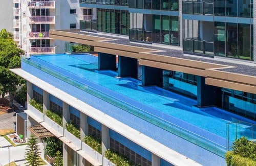 Broadbeach Apartment | Luxury Signature Stay Ocean Views 2BR Lvl 14
