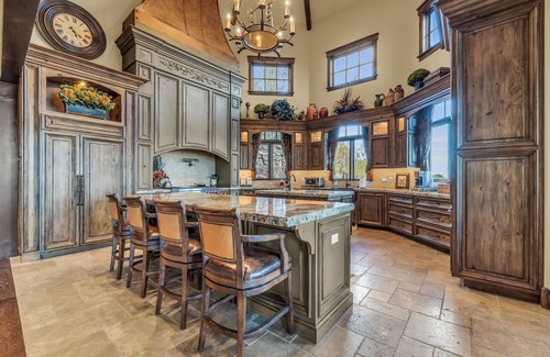 Deer Valley Ski Chalet | Luxury Ski-In-Out Mountain Retreat in Park City Elegant Comfort & Unbeatable Location