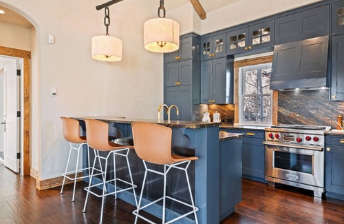 Avon Cabin | Luxury Ski-in/Ski-out Bachelor Gulch Designer Cabin