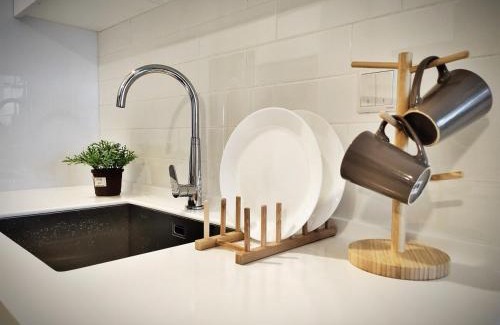 George Town Apartment | Luxury Sky Pool 8-Pax City Centre Beacon
