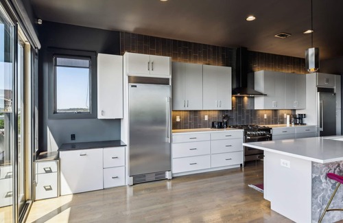 Katie Hill Neighborhood House | Luxury Skyline Mansion: Pool, Hot Tub & Game Room!