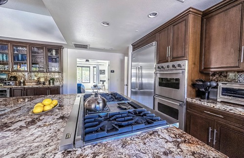 Palm Springs House | Luxury South Palm Springs 5-BR 4.5 Bath 4500sf Heated Pool nSpa Near Golf Hiking