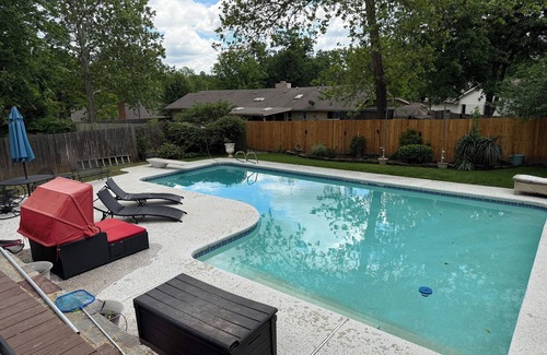 South Tulsa House | Luxury Southern Hills Home w/Pool great place for staycations,