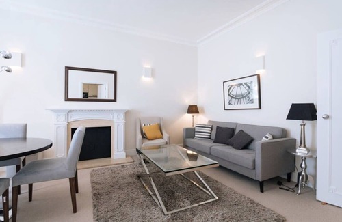 City of Westminster Apartment | Luxury split level 1 bed apartment in Mayfair