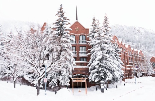 Aspen Condo | Luxury St Regis 2 Bed 3 Bath 1641sq Condo with 2x Daily Housekeeping