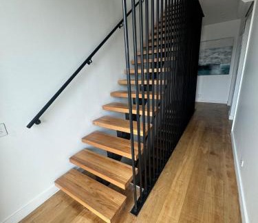 Docklands Apartment | Luxury Stay 4 Family & Friends