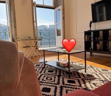 Lordelo do Ouro e Massarelos Apartment | luxury stay apartment overlooking the Douro River