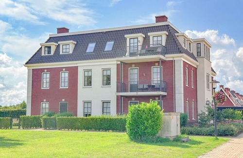 Colijnsplaat Apartment | Luxury stay with sauna, spa-bath near the beach