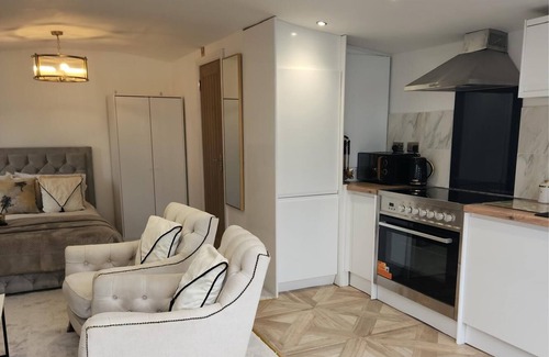 Newcastle-upon-Tyne Apartment | Luxury Studio - Ideal for Couples