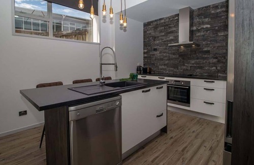 New Plymouth Apartment | Luxury Studio Apartment in New Plymouth