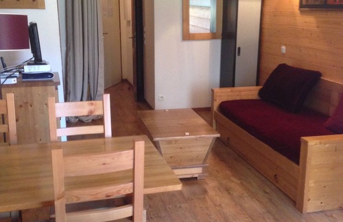 Brides-les-Bains Apartment | Luxury Studio With Easy Access To The 3 Valleys In A Beautiful Spa Town.