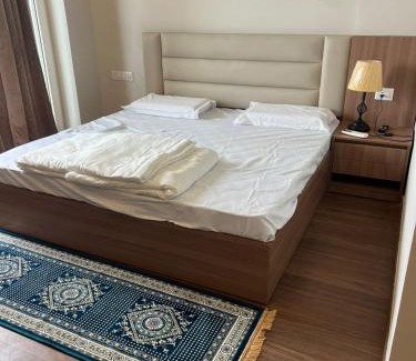 Greater Noida Apartment | Luxury Studio ITC