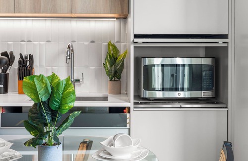 Columbus Park - Andrew Square Apartment | Luxury Studio Next to Broadway 3136