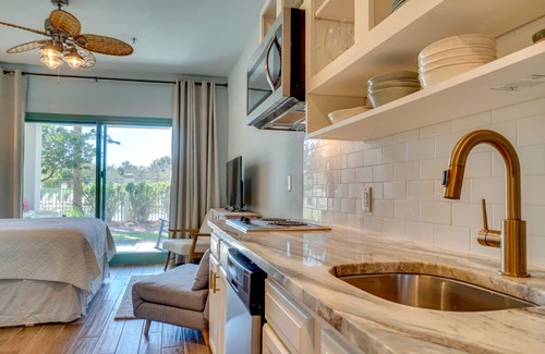 Rosemary Beach Condo | Luxury Studio/Suite. Next to Alys Beach and Rosemary! Perfect Location!