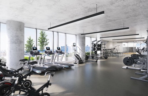 Queens Apartment | Luxury Studio with Pool and Gym