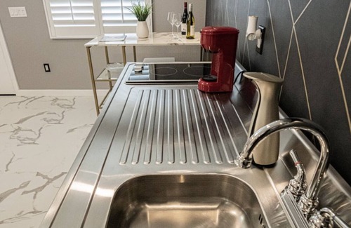 Yucaipa Condo | Luxury Studio