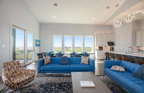 Port Bolivar House | Luxury | Stunning Gulf Views | Pool | Elevator