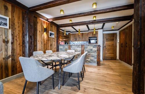 Courchevel Apartment | Luxury suite 70m2 balcon courchevel1850 parking