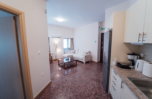 Plaka Apartment | Luxury Suite Apartment in Plaka Acropolis ~ Rosemary