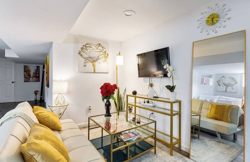 Central Business District Condo | Luxury Suite by Prudential Ctr & 7min to EWR Airpt