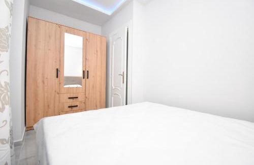 Las Lagunas Apartment | Luxury Suites Fuengirola
