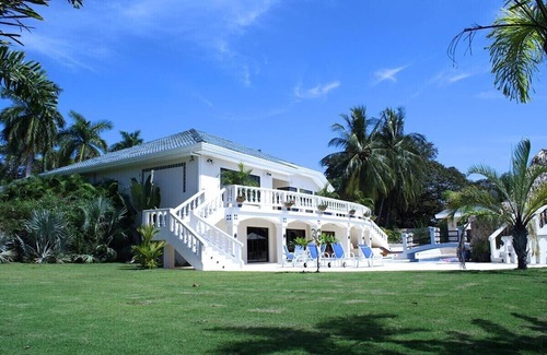 Buenos Aires House | Luxury Tambor Estate with private pool, jacuzzi, and panoramic view