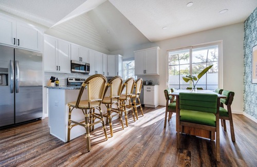 Tampa Heights House | Luxury Tampa Heights Pool Home Retreat w/Hot Tub & Modern Design