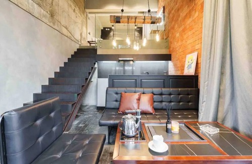 Ekkamai Villa | Luxury Modern Pool Jacuzzi Villa 5BR Thonglor