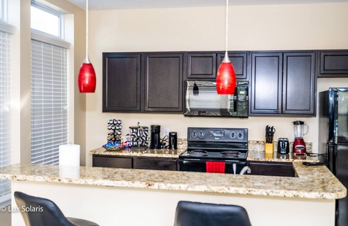 Downtown Indianapolis House | Luxury Three Bedrooms with King bed Suitable for Long-term Stay in Downtown Indy