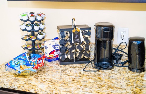 Downtown Indianapolis House | Luxury Three Bedrooms with King bed Suitable for Long-term Stay in Downtown Indy