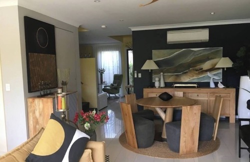 Peregian Beach Apartment | Luxury Town House Peregian Springs Sunshine Coast