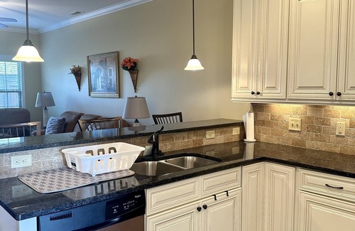 Cleveland House | Luxury Town Home Close to Everything