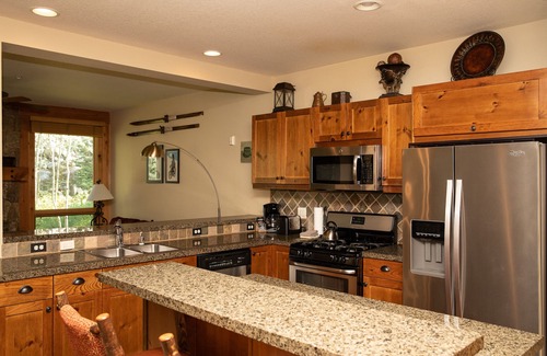 Keystone House | Luxury Townhome/Great Community Amenities/Private Patio