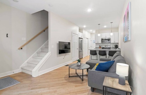 Rochester House | Luxury Townhome | King Bed | Close to Roc Airport