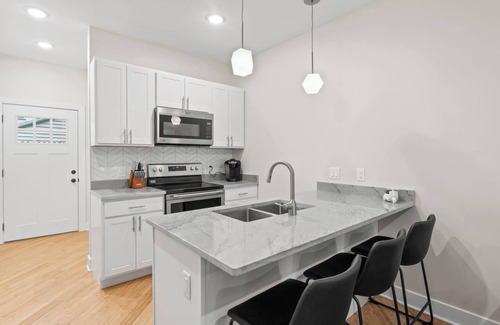 Rochester House | Luxury Townhome | King Bed | Close to Roc Airport