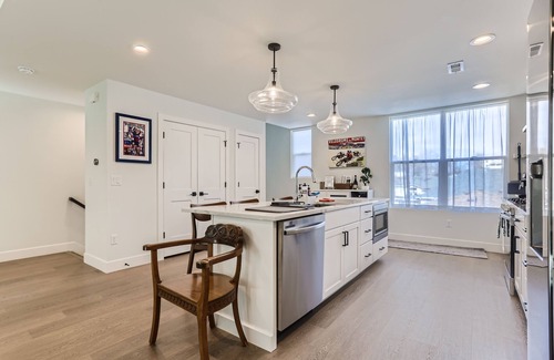 Arvada House | Luxury Townhome - Olde Town Arvada