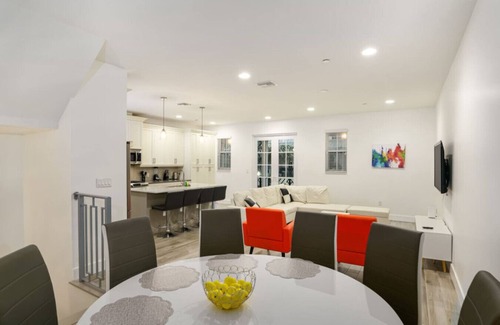 Jupiter House | Luxury Townhome | Pool | Beach & Golf Escape