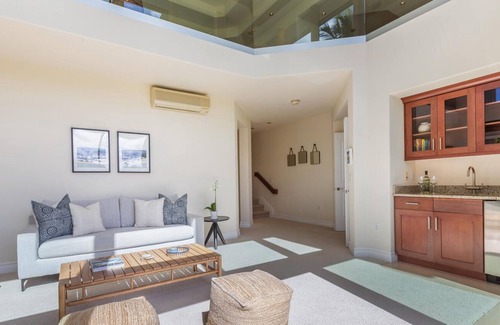 Kaiulani Condo | Luxury Townhome w/ Resort Pool/Spa, AC & Mountain Views: Kai Naia Hale