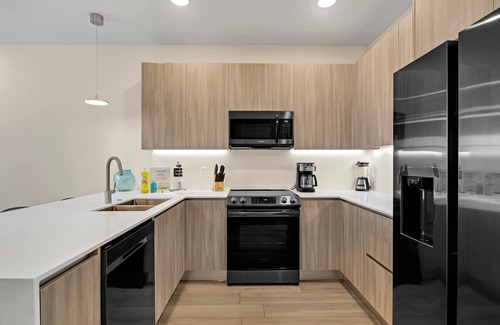 Silver Creek House | Luxury Townhome with private plunge pool located near Disney