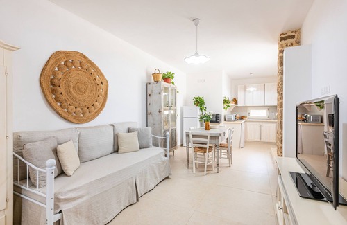 Torre San Giovanni Villa | Luxury trullo pool and large garden 5 minutes from the sea