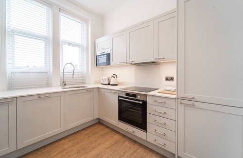 Hoylake Apartment | Luxury Two Bed Apartment in the Heart of Hoylake