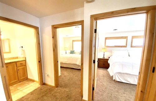 Rexburg Apartment | Luxury Two Bedroom Double King suite #7