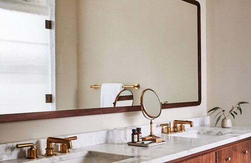 Downtown Charleston Hotel | Luxury Two Bedroom Residence with Outdoor Terrace