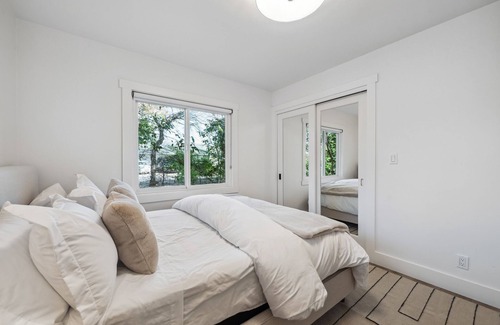 Concord House | Luxury Updated 3 bedroom Concord Home